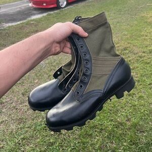 Vintage Men's Black and Green Combat Boots New W Defects SEE PHOTOS NEVER WORN!